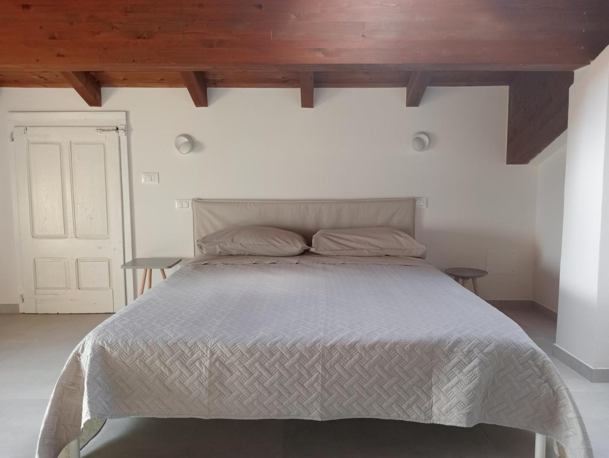 Casale Monte Valestra Bed & Breakfast Bebbio Стая снимка